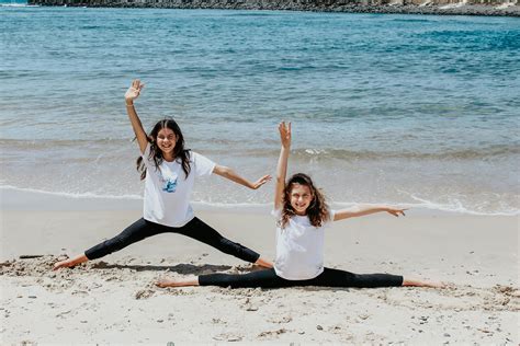 mude pic|Free Teenage Girls At The Mude Beach Photos